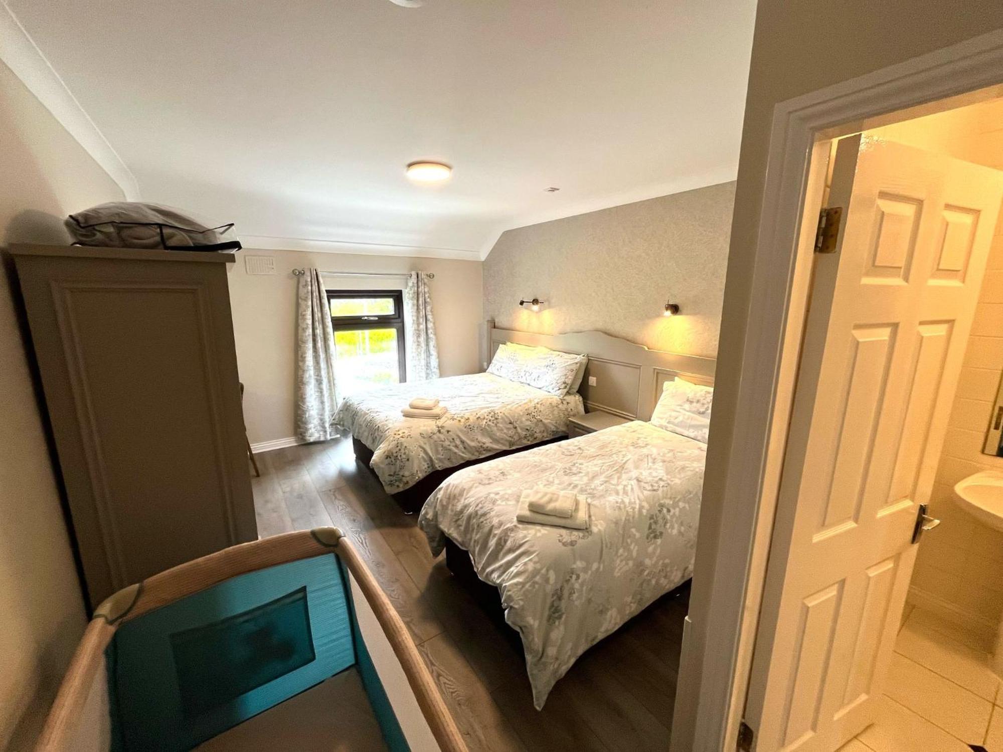 Tigh Fitz Apartments - Inis Mor, Aran Island Exterior photo